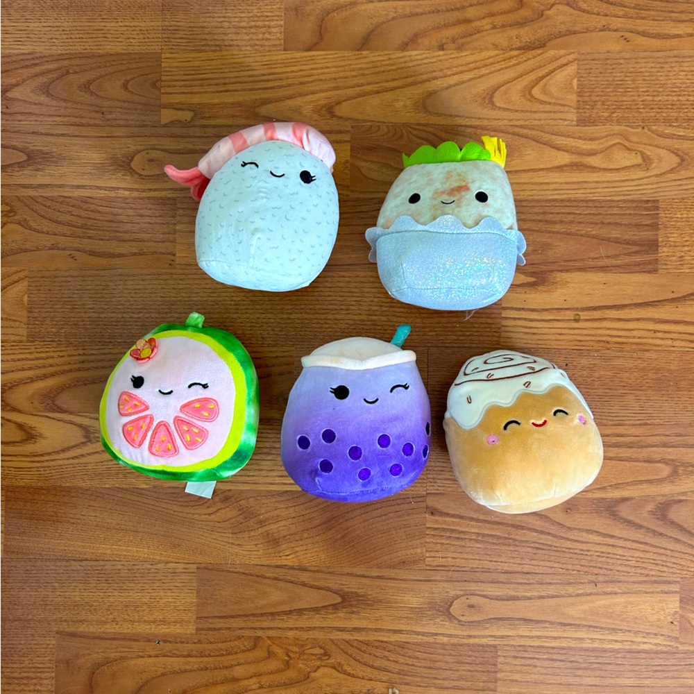 5 Mini Squishmallows